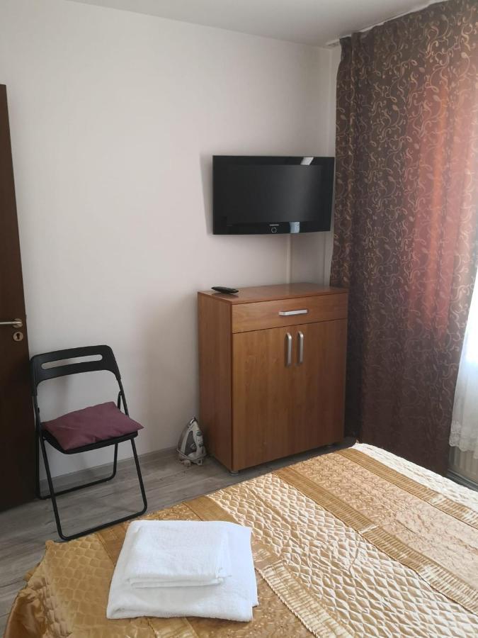 Apartament Cu Doua Camere Târgu Jiu 외부 사진